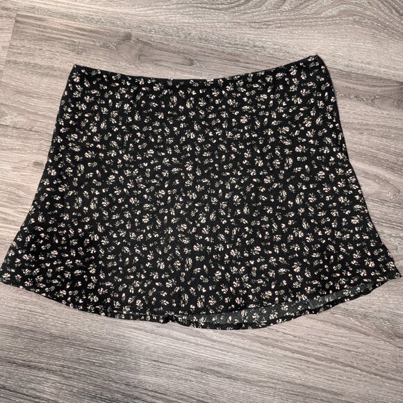 H&M A Line Floral Skirts - Picture 3 of 6